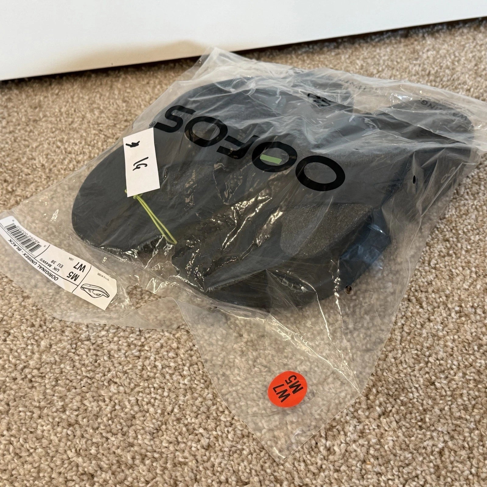 OOFOS Unisex Original Sandal Style #1000, Black, Size M5, W7, New In Bag