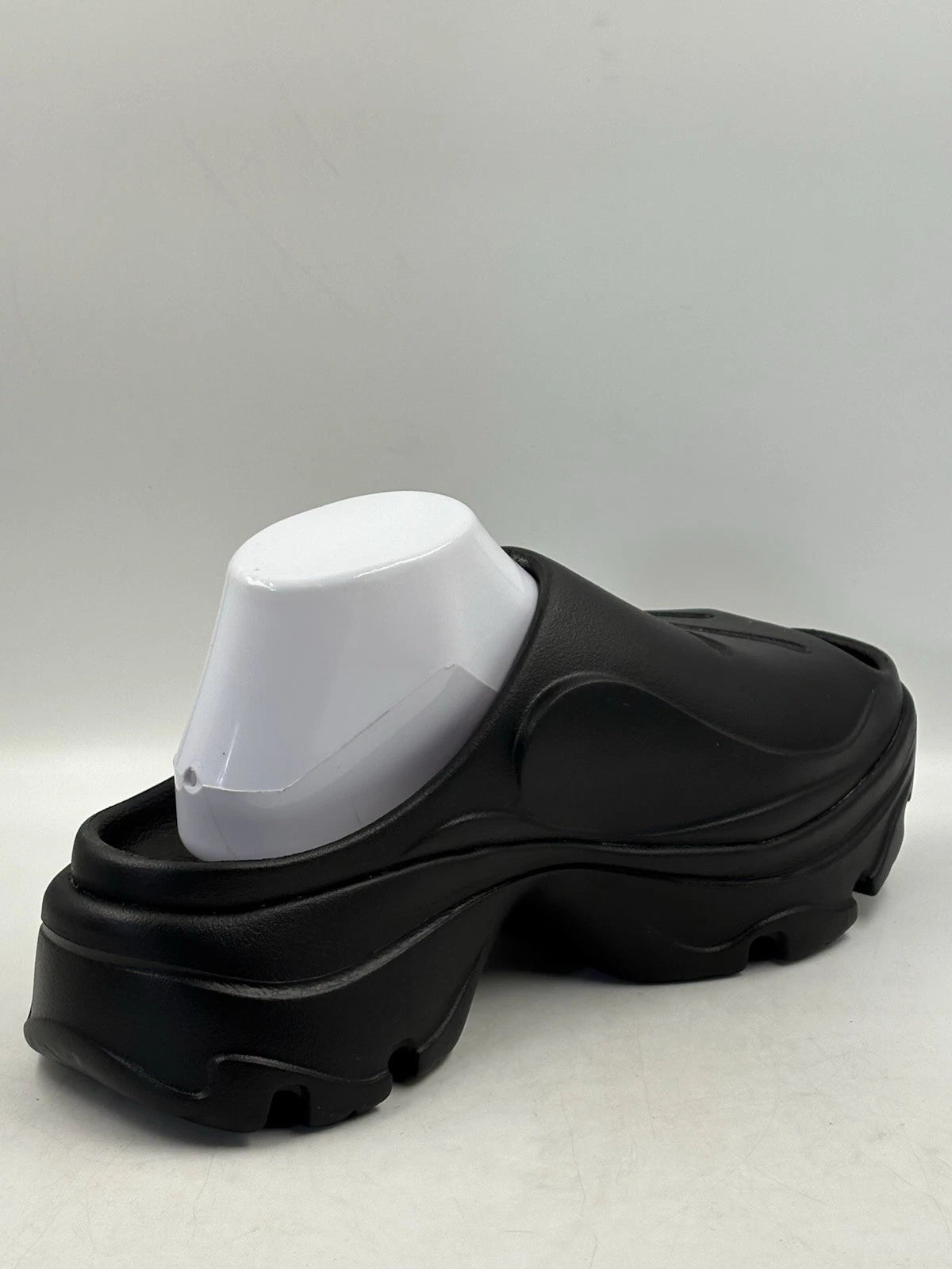 Adidas x Stella McCartney Clog Sandal / Triple Black / GW2050 EU 42 Read Sizing