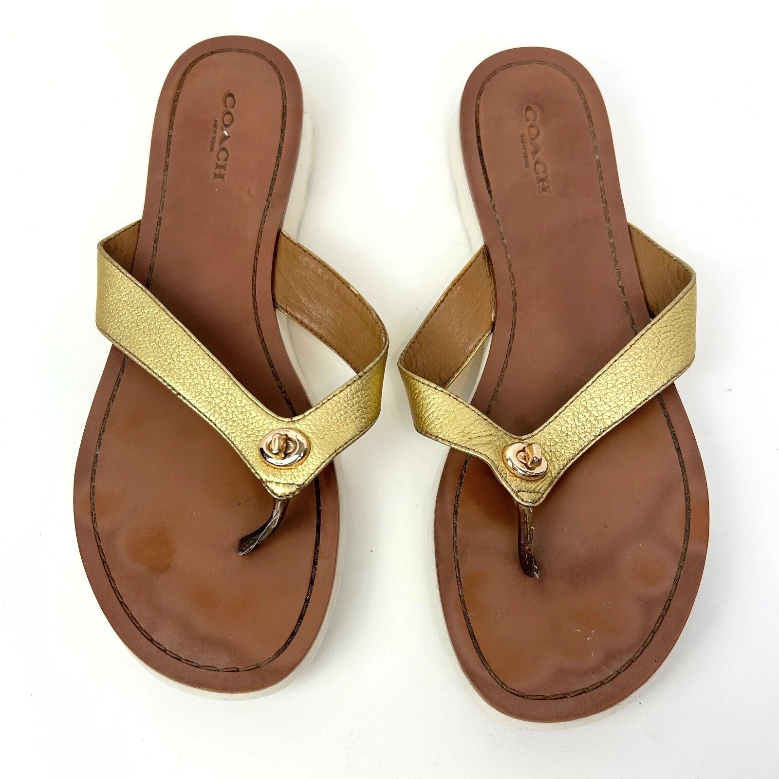 Coach Shelly Metallic Gold Leather Turnlock Flip Flops Thong Sandals Shoes 8.5