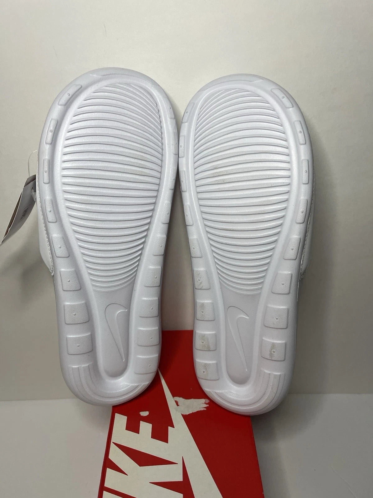 Nike Womens Victori One Casual Slide Sandals White Style CN9677 101 Sz 10 New🔥