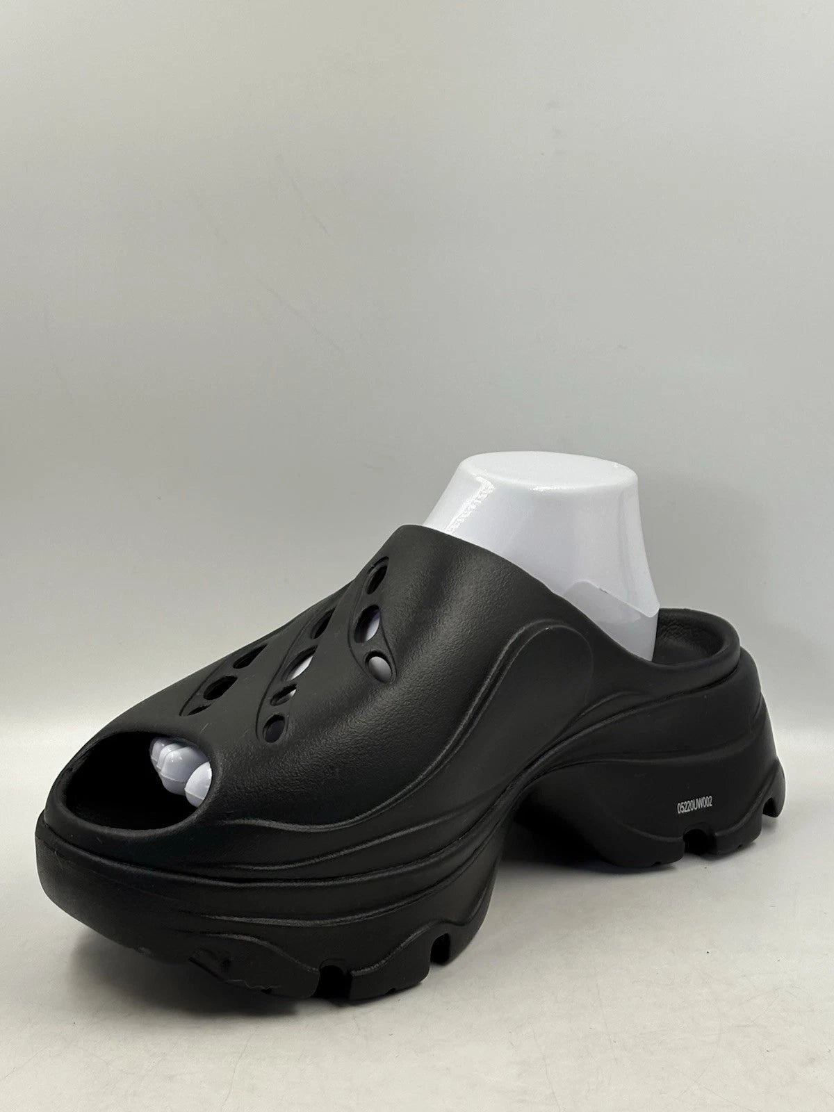 Adidas x Stella McCartney Clog Sandal / Triple Black / GW2050 EU 42 Read Sizing