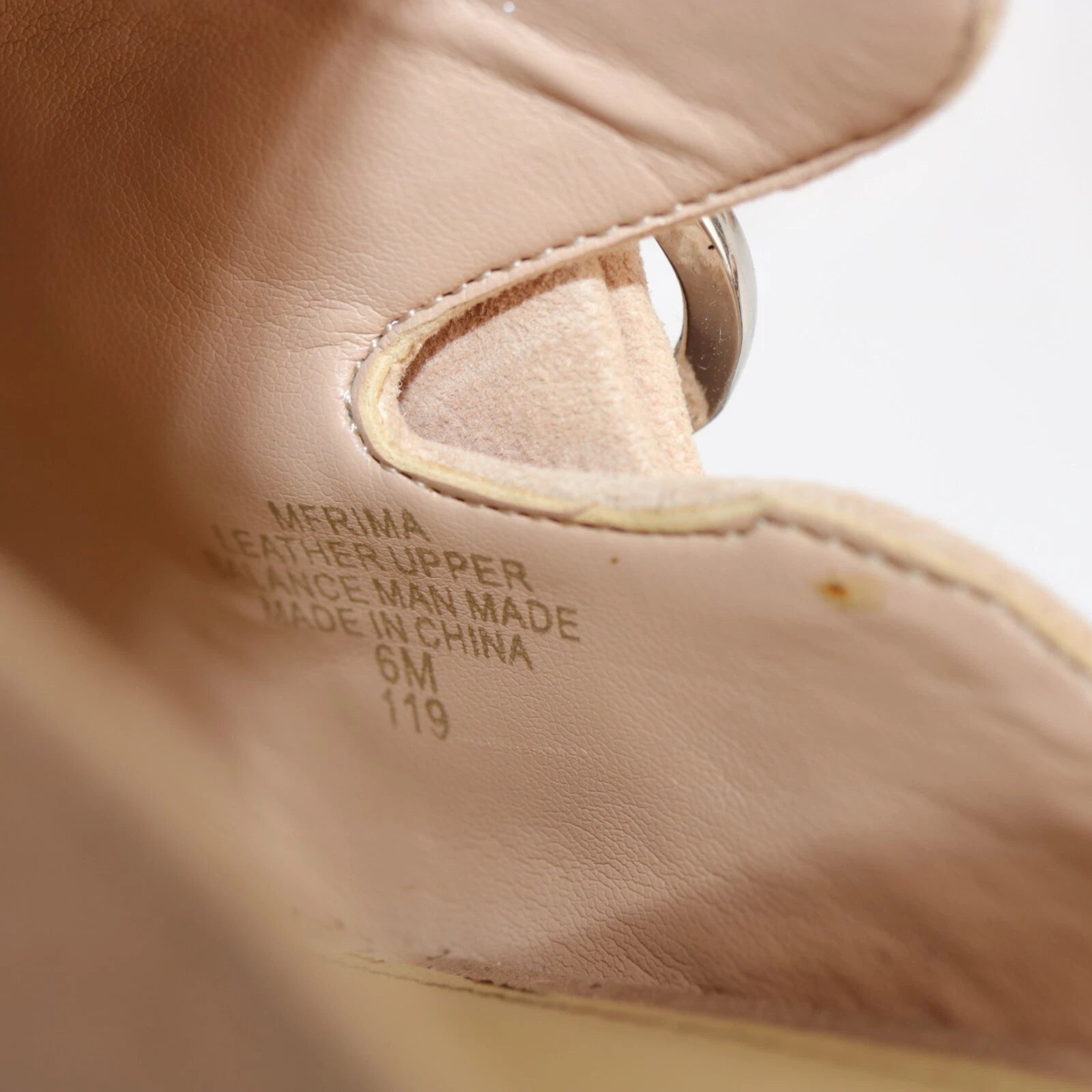 Marc Fisher Women's Rima Sandal Size 6 Block Heel Mule Slide Tan Blush Suede