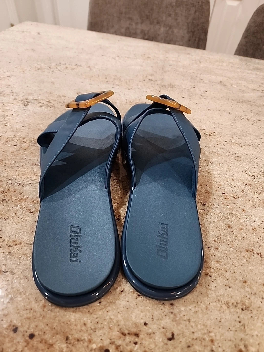 New Women's OLUKAI Lagoon La'I Leather Sandals Size 11