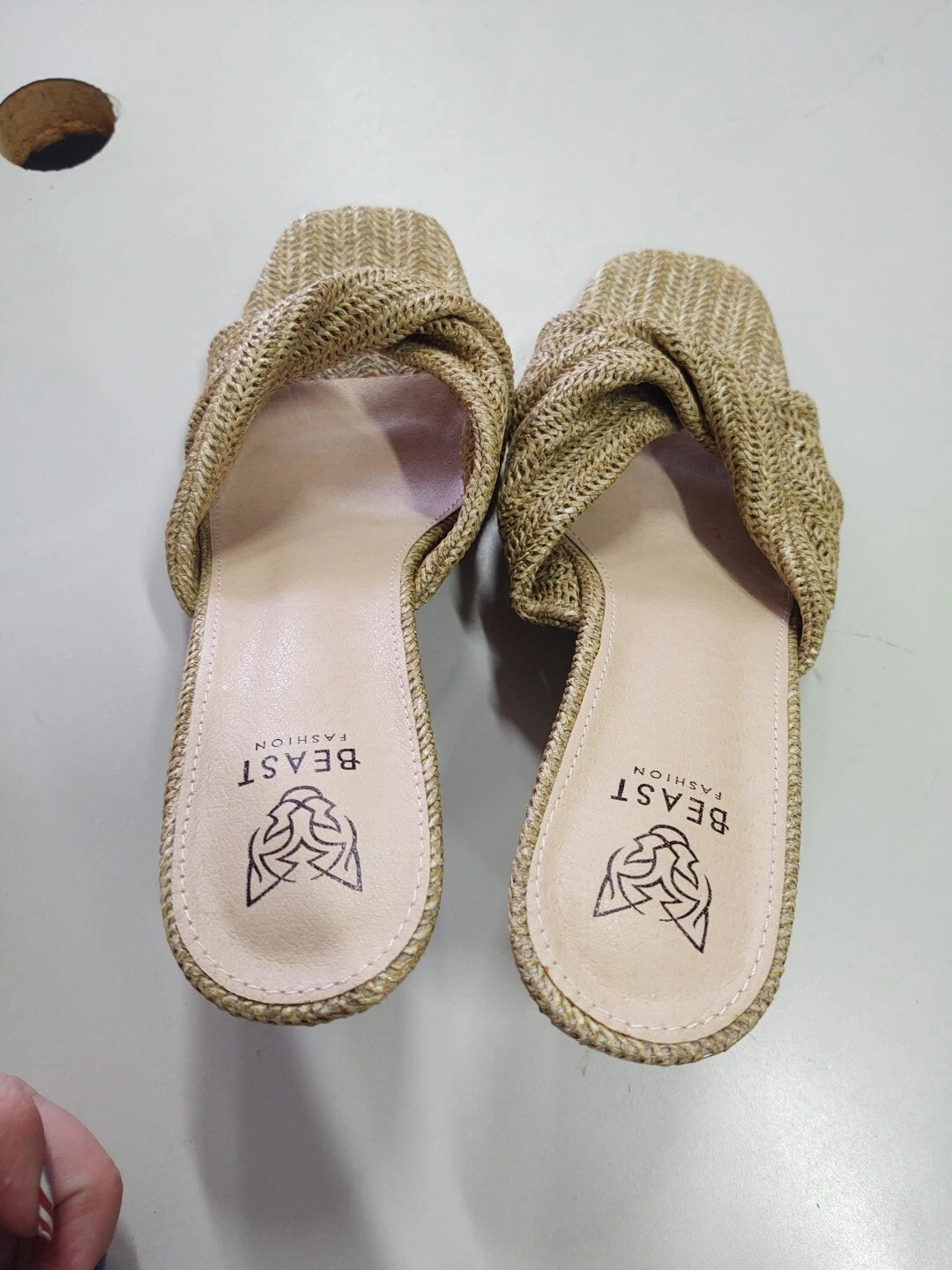 Beast Fashion Rafia Wedge Slide Sandle Size 11 tan beigh