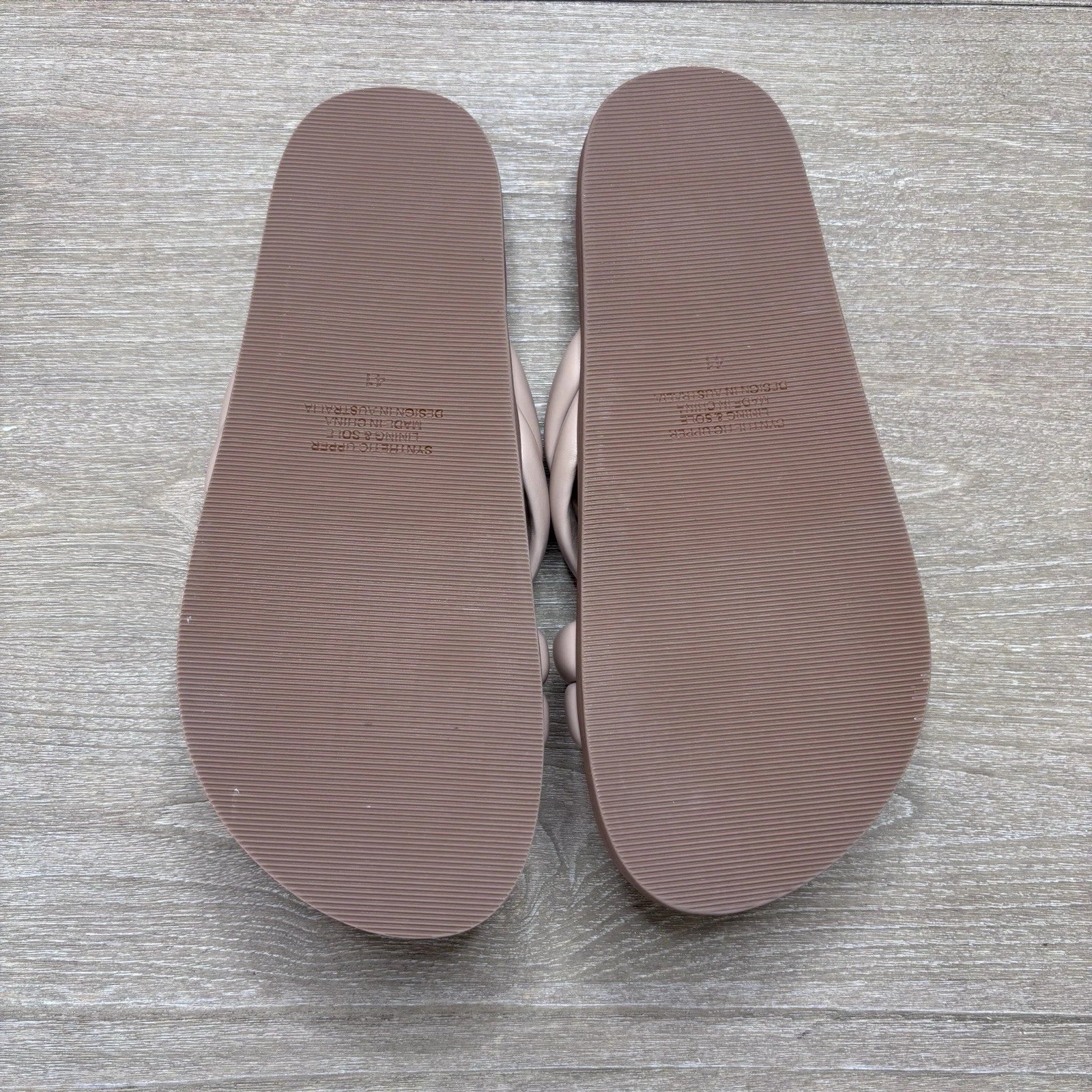 Covet Sol Crisscross Slide Sandal Nude Minimalist Comfort Sz 41/10-10.5US $142