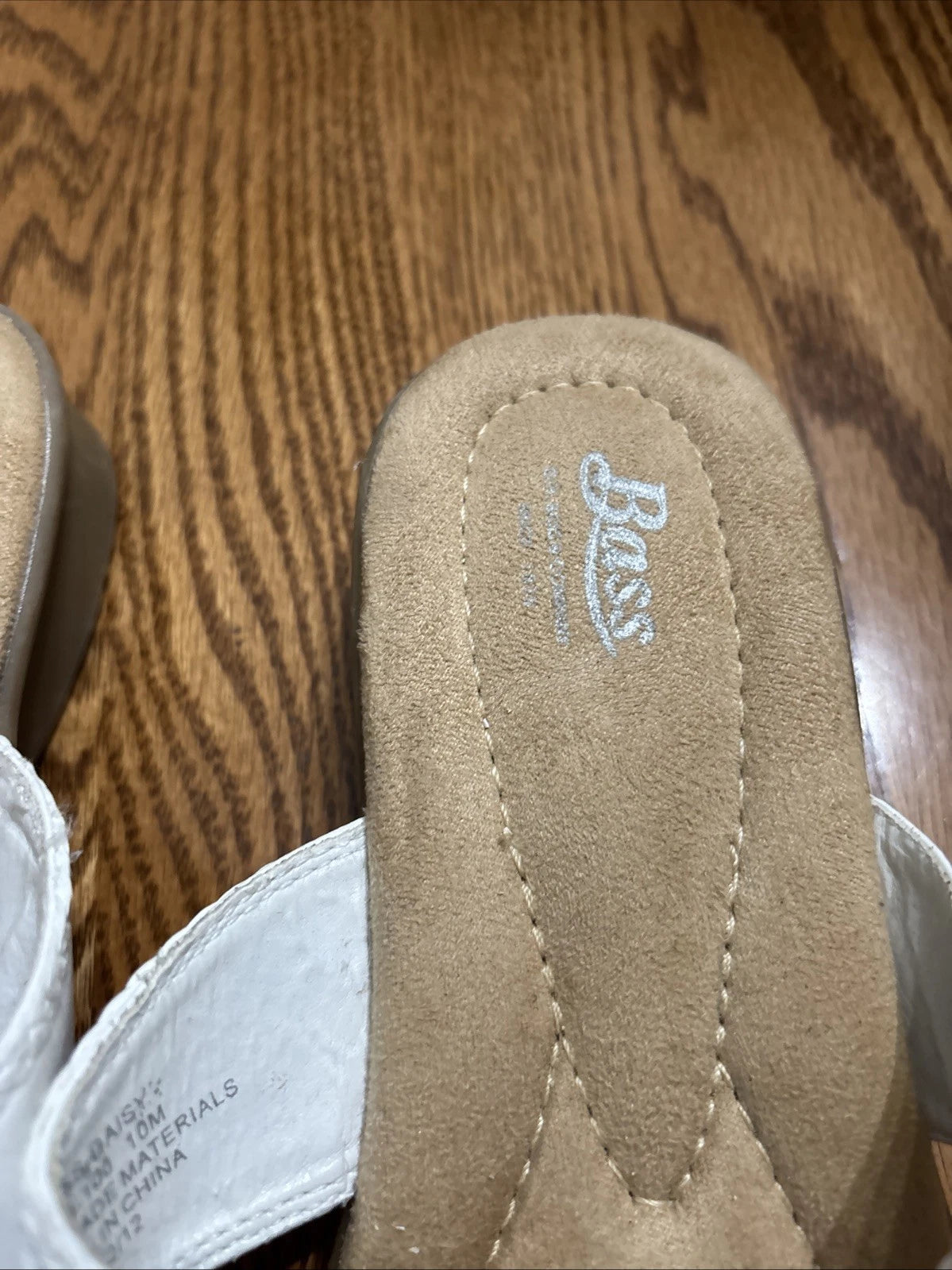 Bass Sandals Size 10 White Never Worn