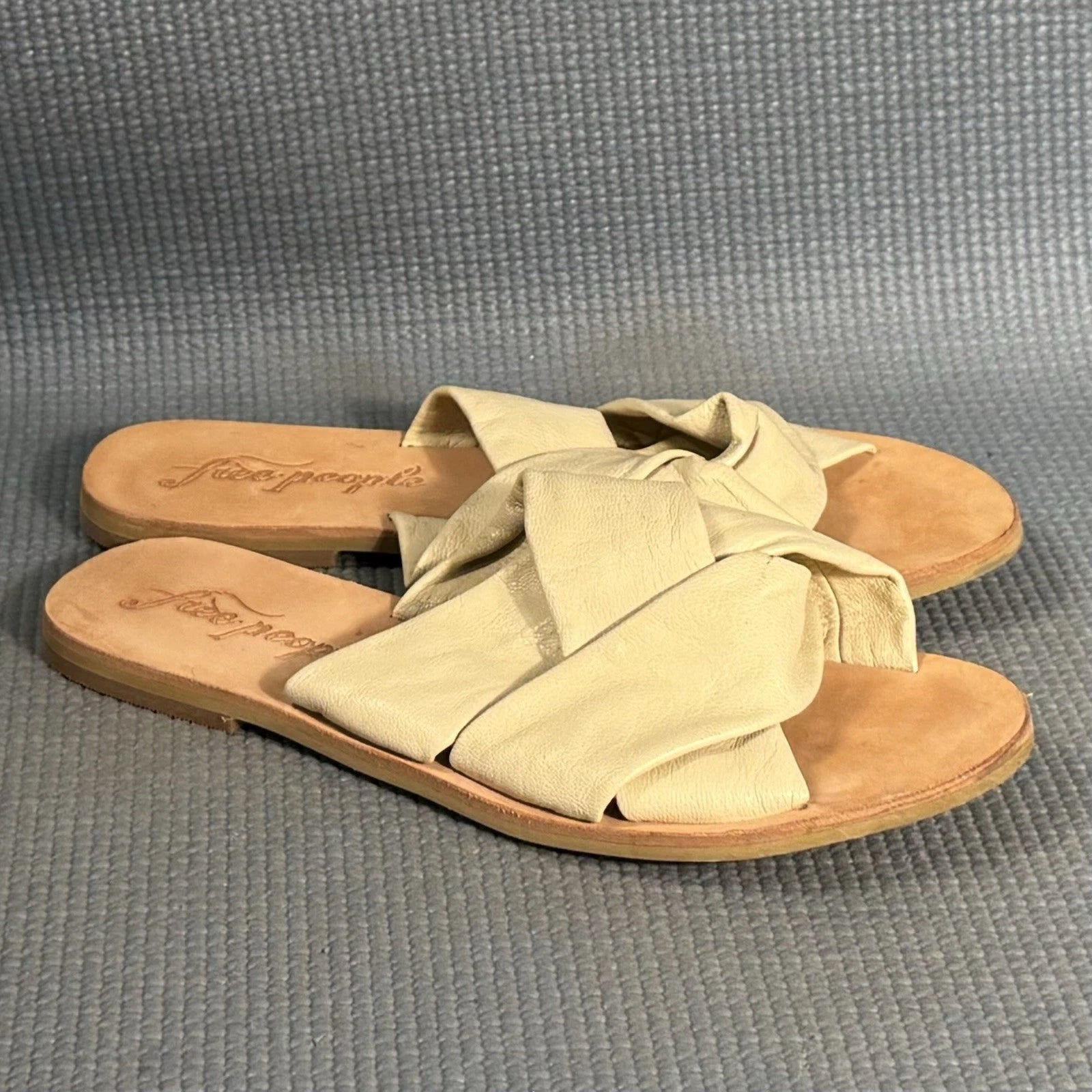 Free People Leather Slide Fashion Sandals Beige Size 6.5 US 37 EU