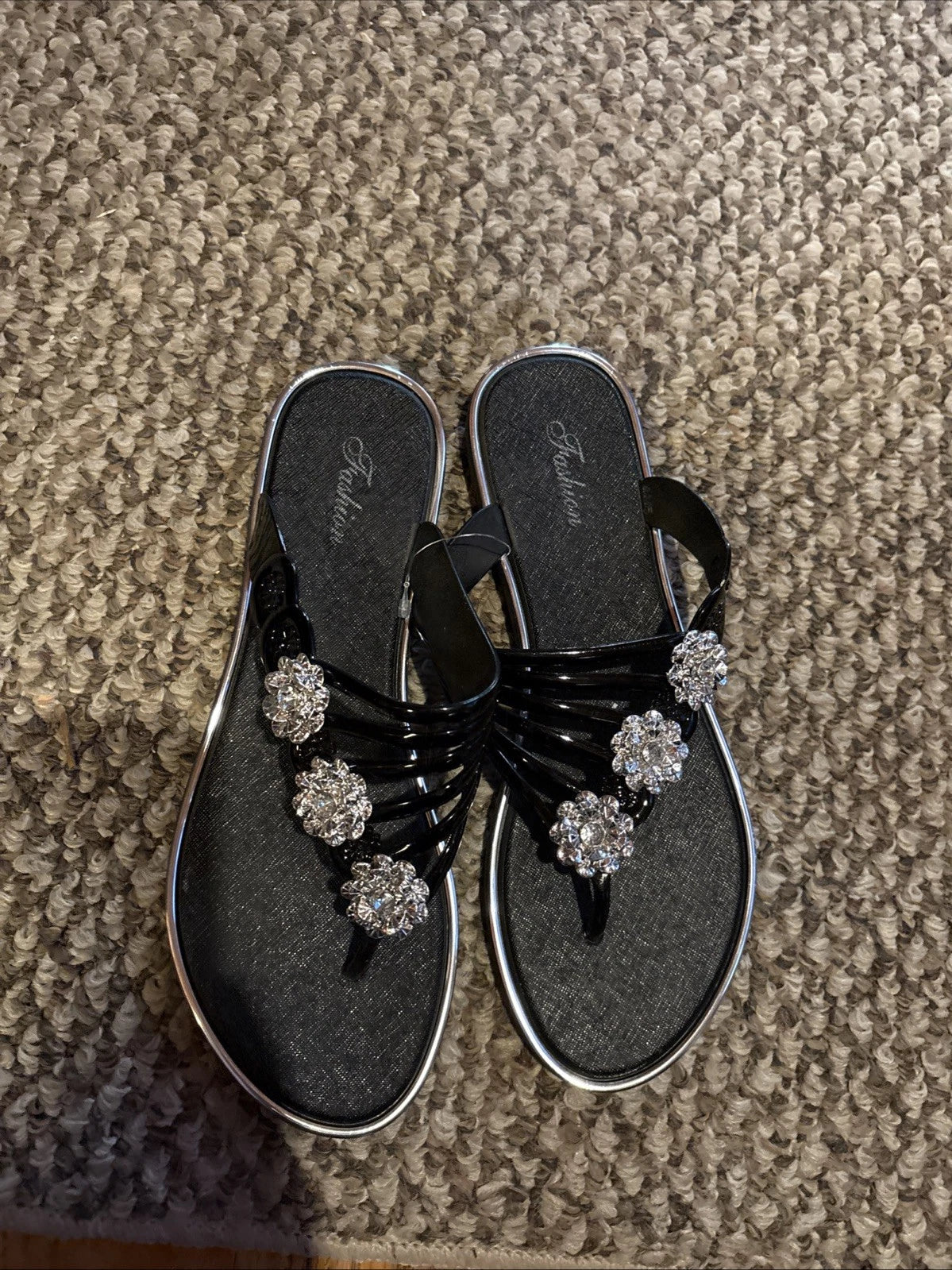 Fashion Ladies Black Sandals W/Rhinestone Flowers Flat Heel Size EU 44/ Us 11.5