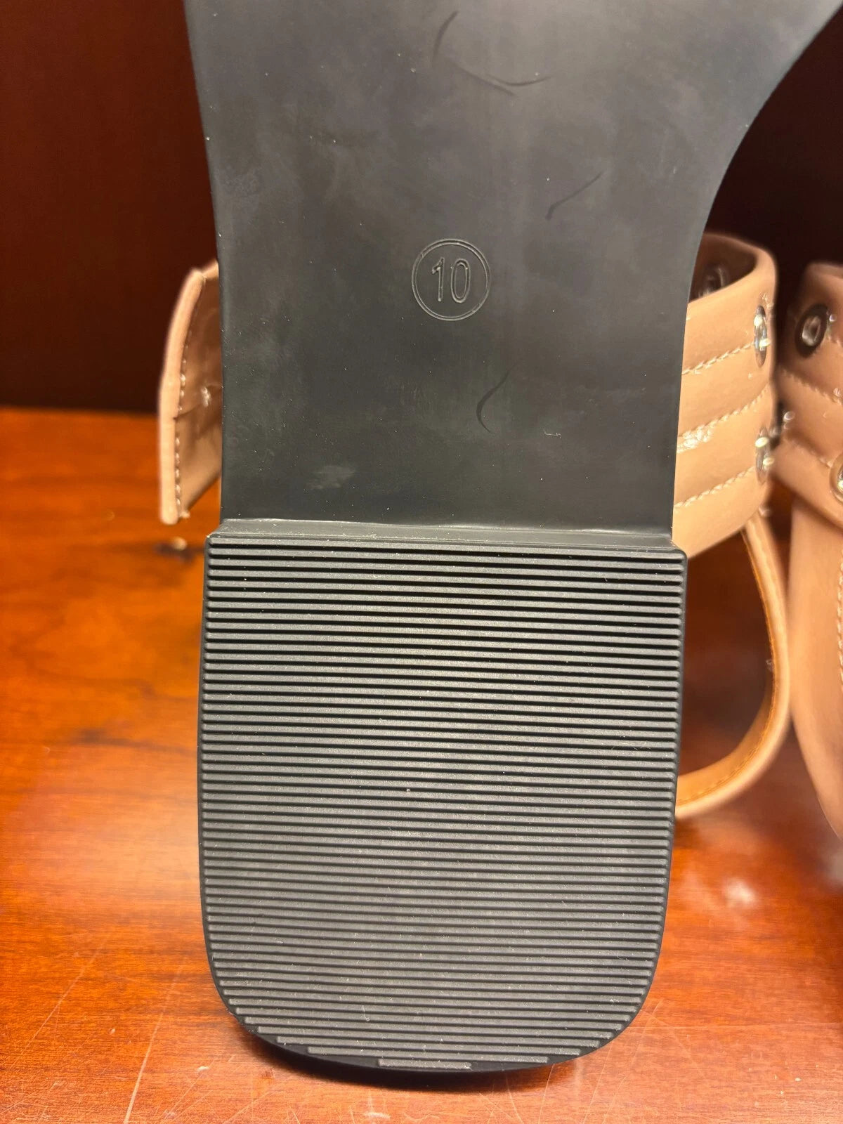 DIBYAANI Tan Patent Leather Women’s Sandals US 10