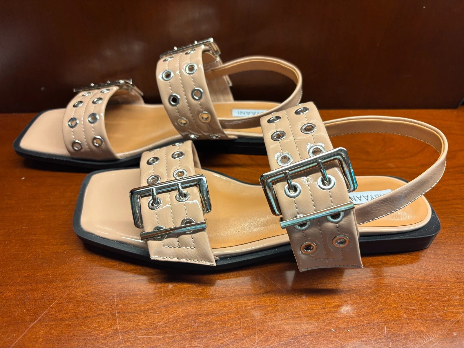 DIBYAANI Tan Patent Leather Women’s Sandals US 10