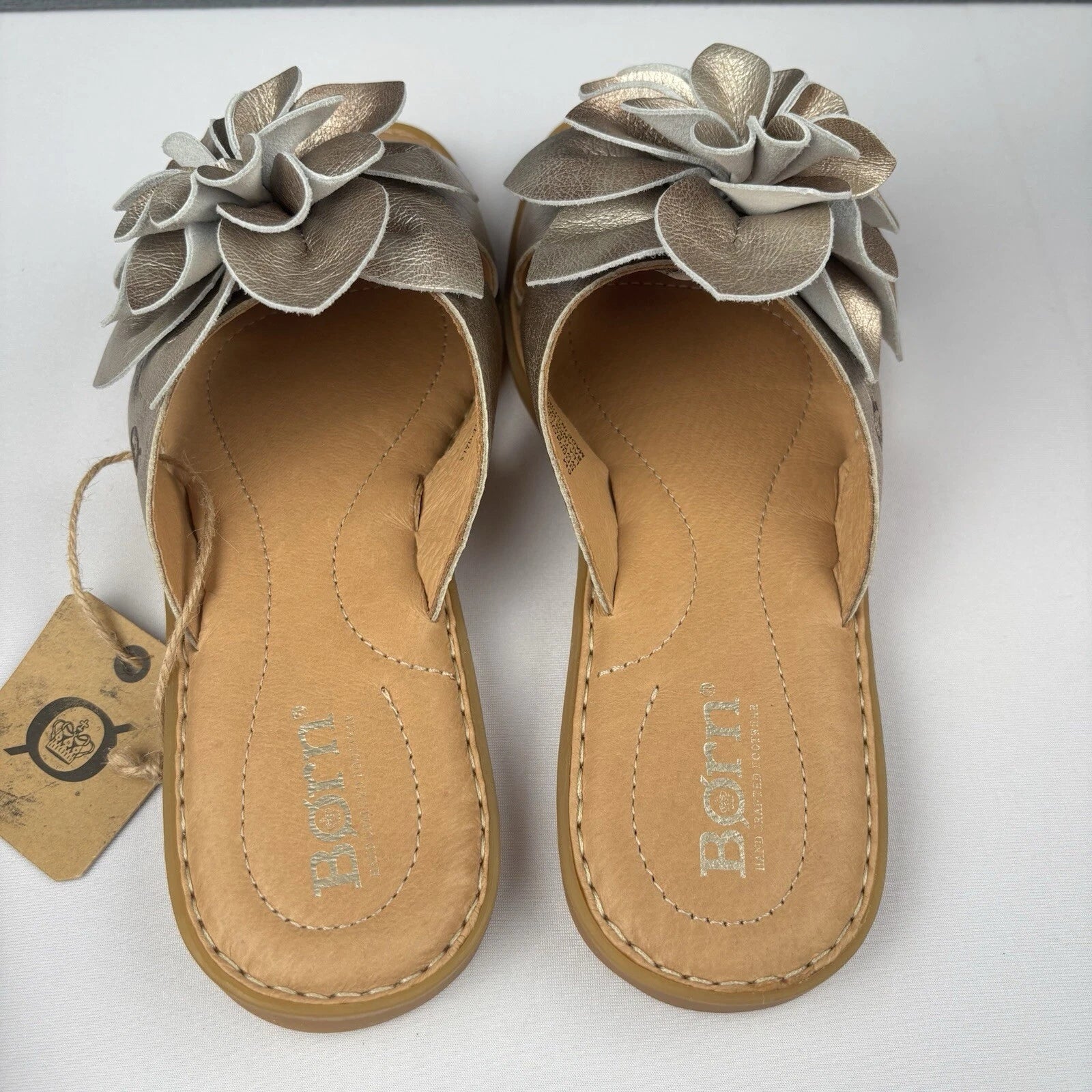 Born Ivory Leather Sandal Flower Slip On Slide Panna Cotta Gold Size 6 M
