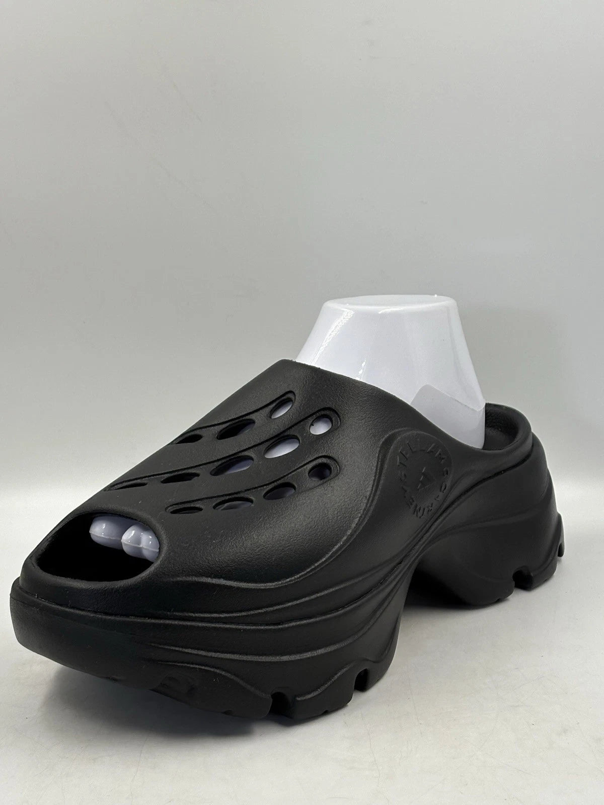 Adidas x Stella McCartney Clog Sandal / Triple Black / GW2050 EU 42 Read Sizing