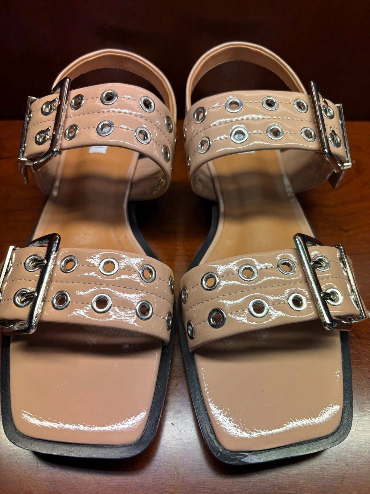 DIBYAANI Tan Patent Leather Women’s Sandals US 10