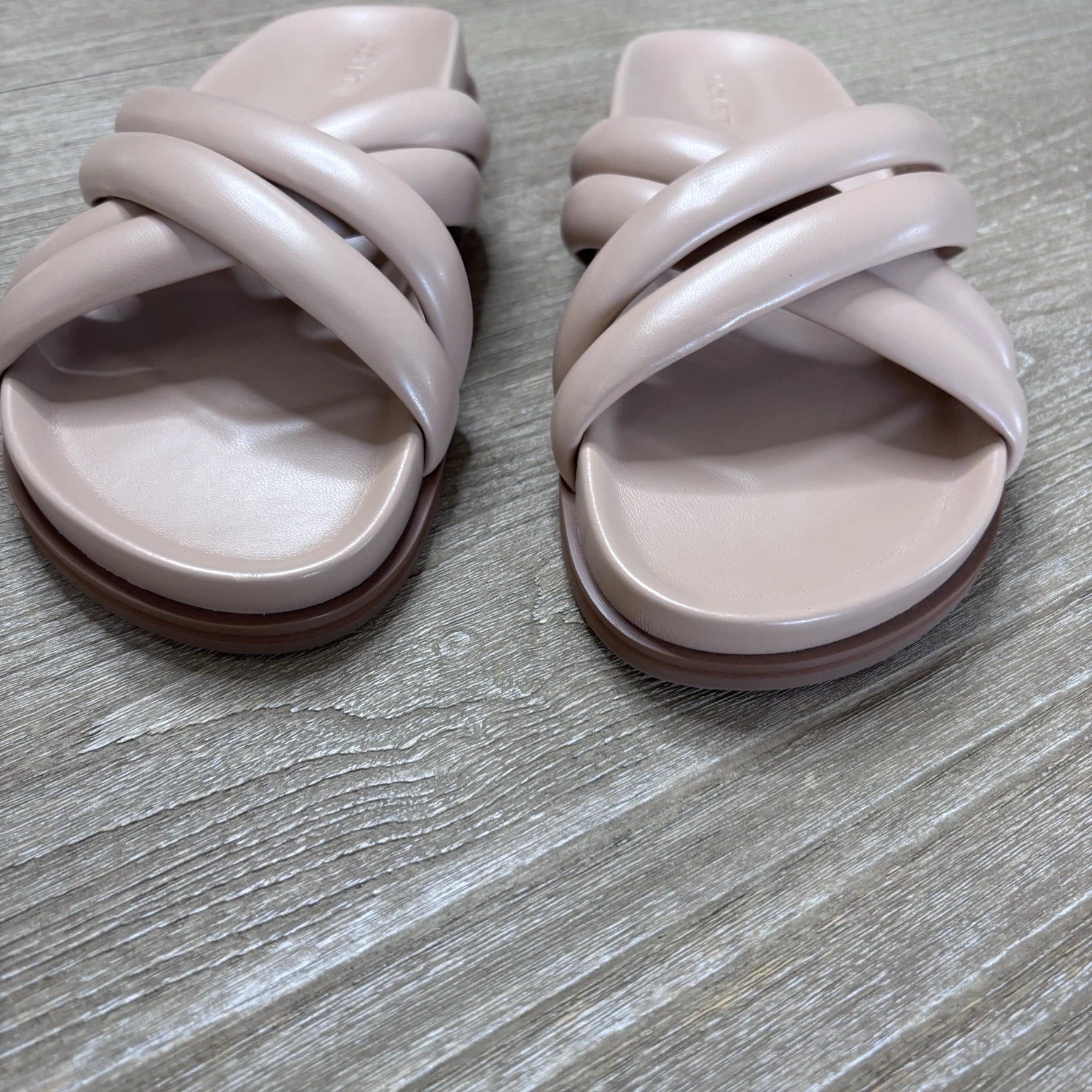 Covet Sol Crisscross Slide Sandal Nude Minimalist Comfort Sz 41/10-10.5US $142