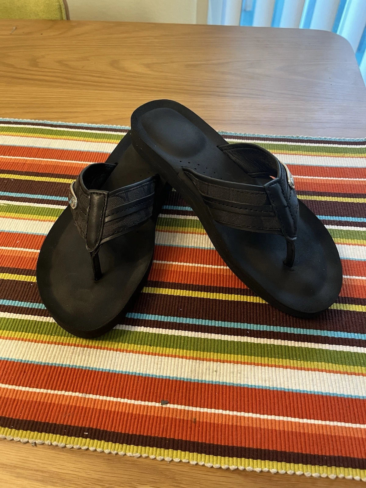 Coach 7B Black Fabric&Leather Flip Flop Sandals Rubber Sole Comfort & Style 1”