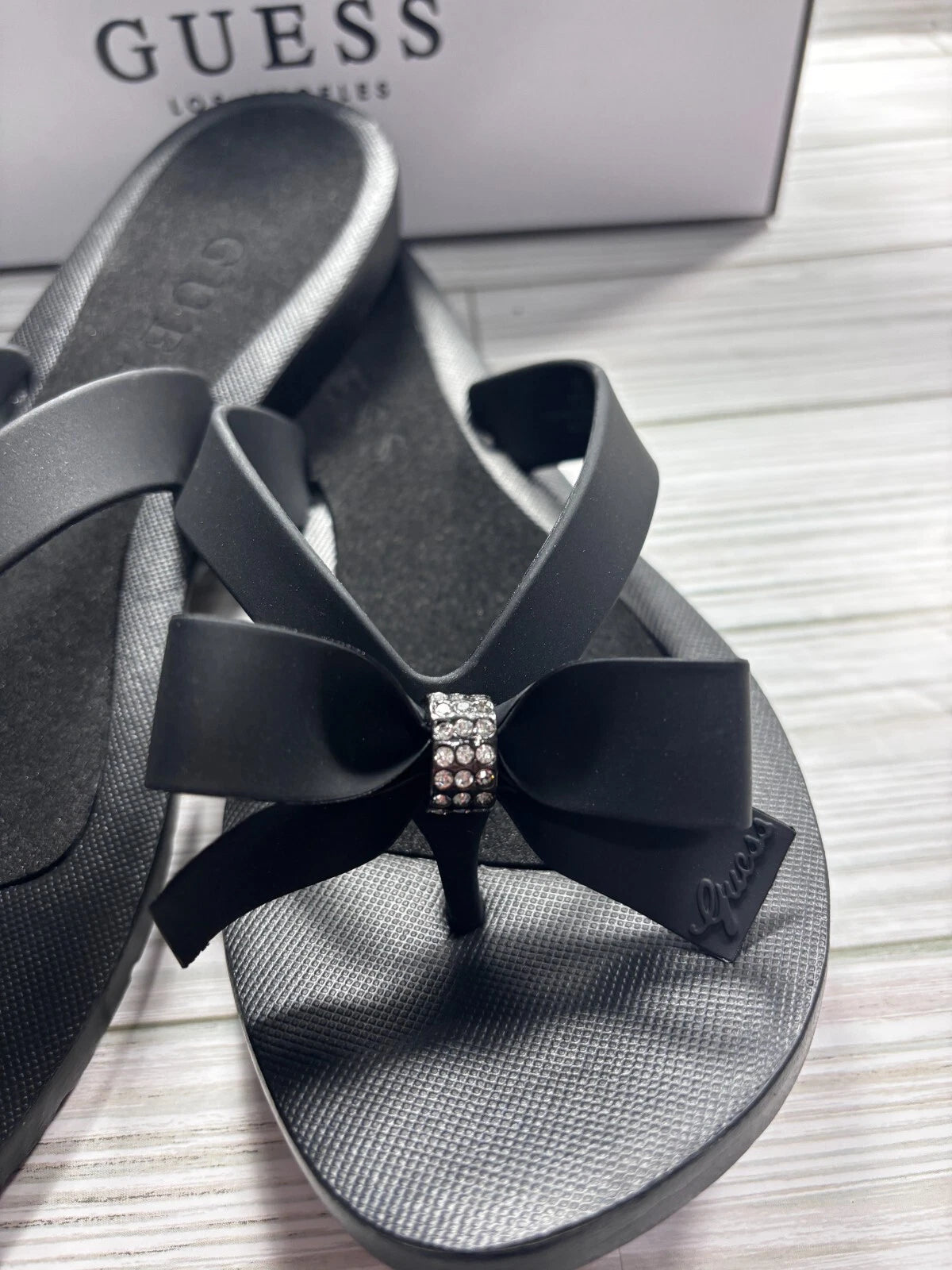 Guess Women's Tutu Eva Fashion Bow Detail Flip Flop Sandals Size 10 M