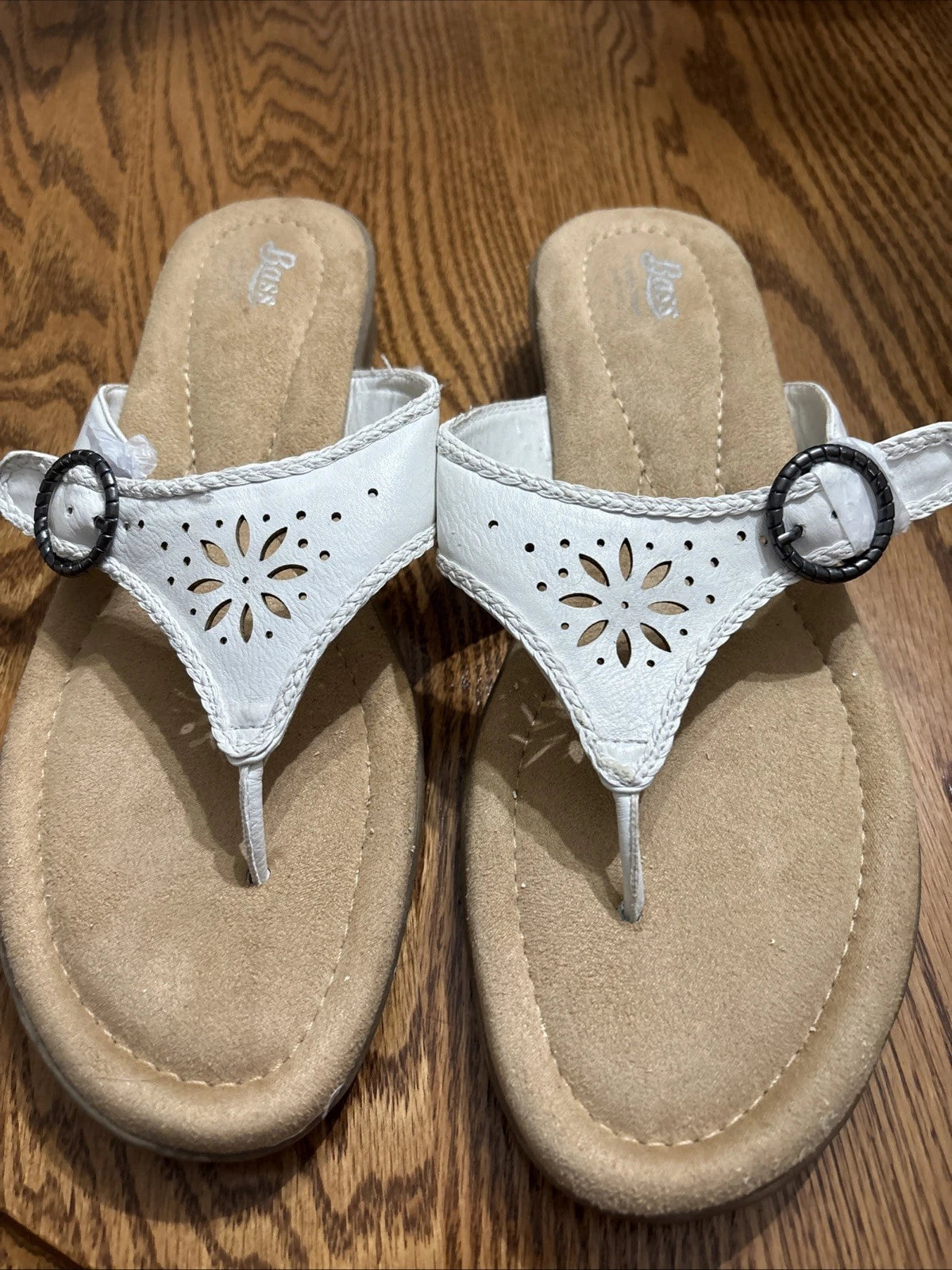 Bass Sandals Size 10 White Never Worn