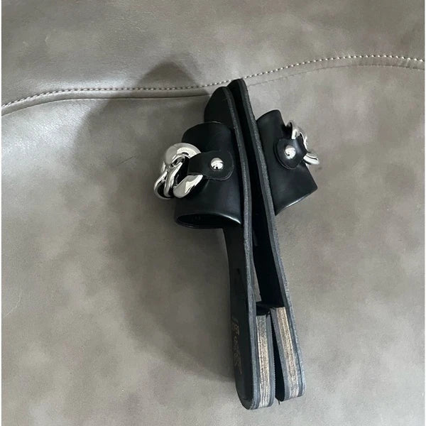 Beast Fashion minimalist buckle black slide sandals size 6.5