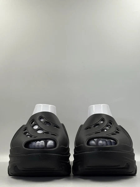 Adidas x Stella McCartney Clog Sandal / Triple Black / GW2050 EU 42 Read Sizing