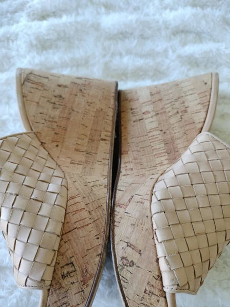 ETIENNE AIGNER Devin Sz 8  Sandals Platforms Women's Natural Cork Wedges Slides