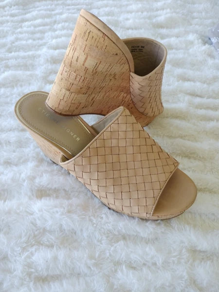 ETIENNE AIGNER Devin Sz 8  Sandals Platforms Women's Natural Cork Wedges Slides