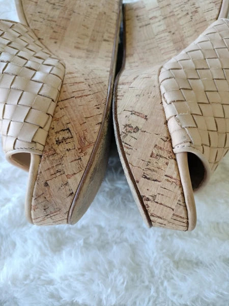 ETIENNE AIGNER Devin Sz 8  Sandals Platforms Women's Natural Cork Wedges Slides