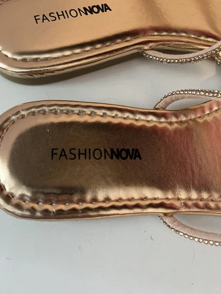 Fashion Nova Flip Flop, Women’s Flat Sandals Size 7, Rose Gold Rhinestones NEW