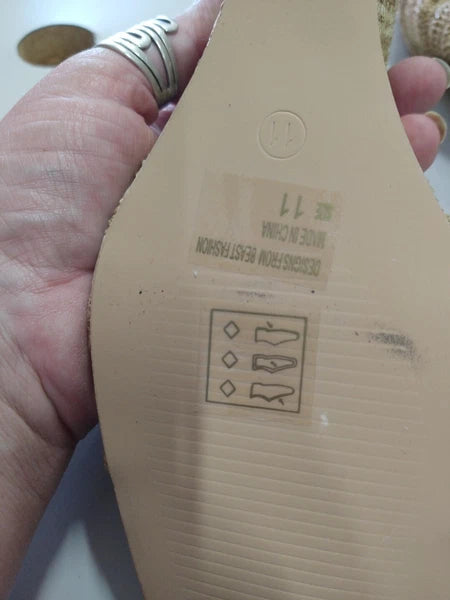 Beast Fashion Rafia Wedge Slide Sandle Size 11 tan beigh