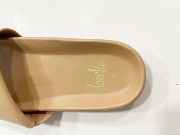 Beek Tori Leather Sandles Sz US 9 NWOB  Sold Out Style