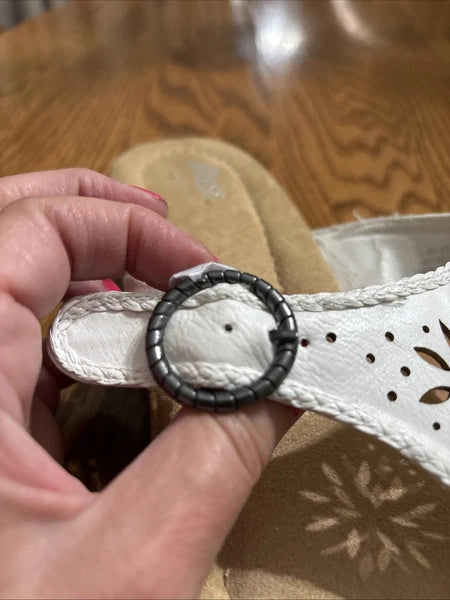 Bass Sandals Size 10 White Never Worn