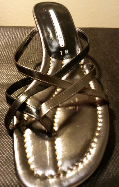 Donald Pliner - NWT & Dust Bag, Size 7, Strapy Sandals W/ Wedge Style Heel, Slip