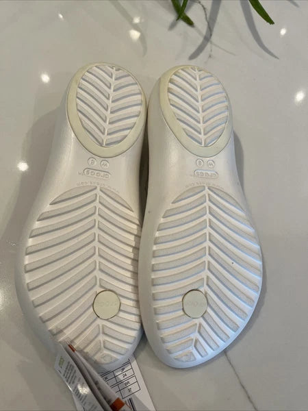 CROCS Women 8 Sexi Flip Flop Thong PALE YELLOW WHITE Serena Sandals NEW NWT