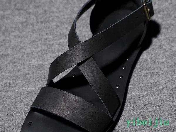 Fashion Men's Real Leather Summer Beach Roman Sandals Studded Shoes Flat Vintage
