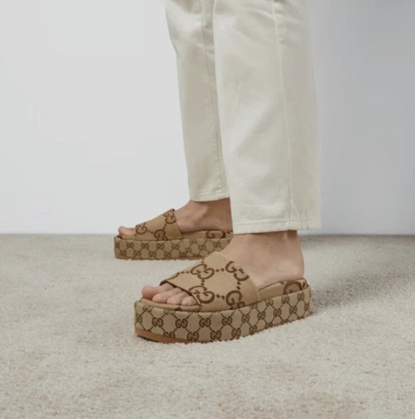 Gucci Womens Angelina Maxi GG Platform Slide Sandals- Beige Canvas- 40.5 /10.5US