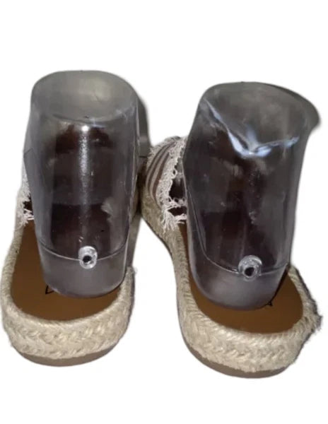 BEAST FASHION  Red Brick & White Striped  Fringe  Sandals Women’s Size 6.5 NEW