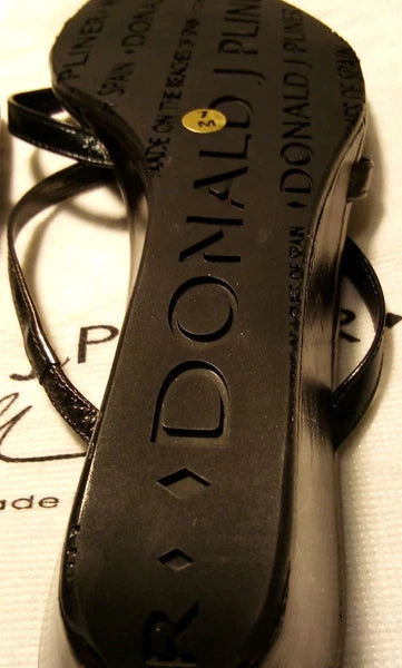 Donald Pliner - NWT & Dust Bag, Size 7, Strapy Sandals W/ Wedge Style Heel, Slip