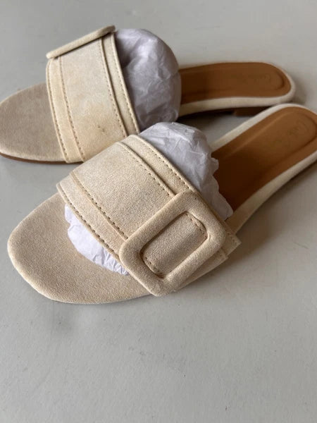 Mod Sandals 7 Off White Cream Buckle 60s Style NEW Slide Flat Charlie Paige