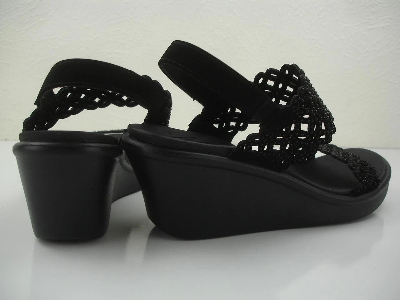 Women's 8 M Skechers Rumble On Sassy Dayz Sandals 119147 Black Wedge Heel Beaded