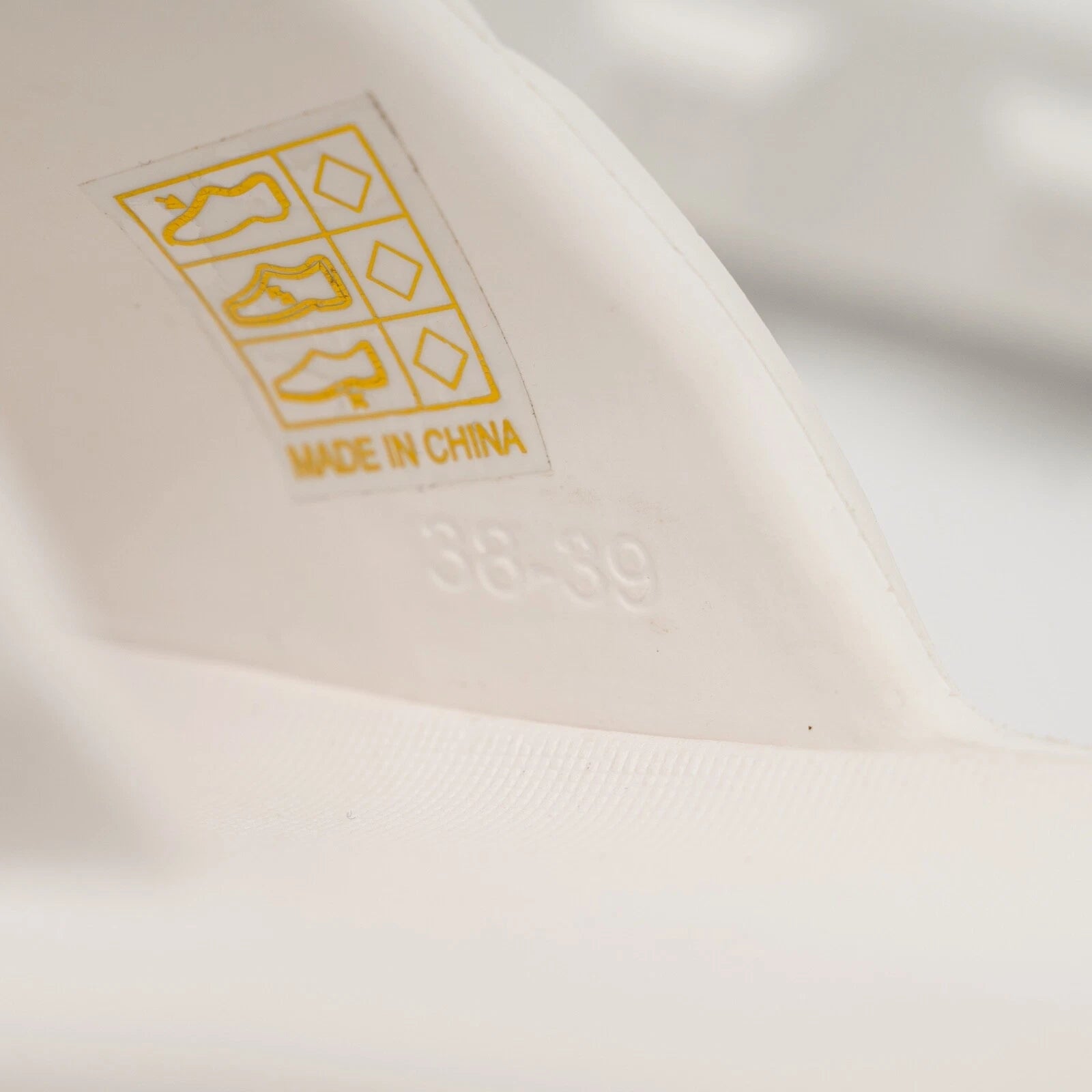 size 38-39 Balmain White Ari Women Rubber Slip On Slides Sandal Embossed Logo
