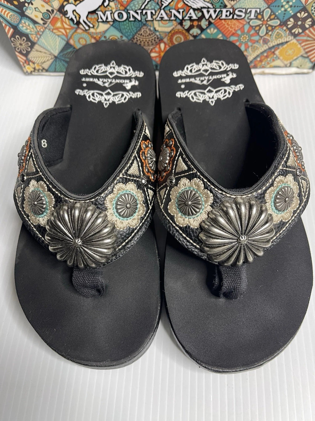 Montana West Womens 8 Sandals Western Style Platform Flip Flops Concho