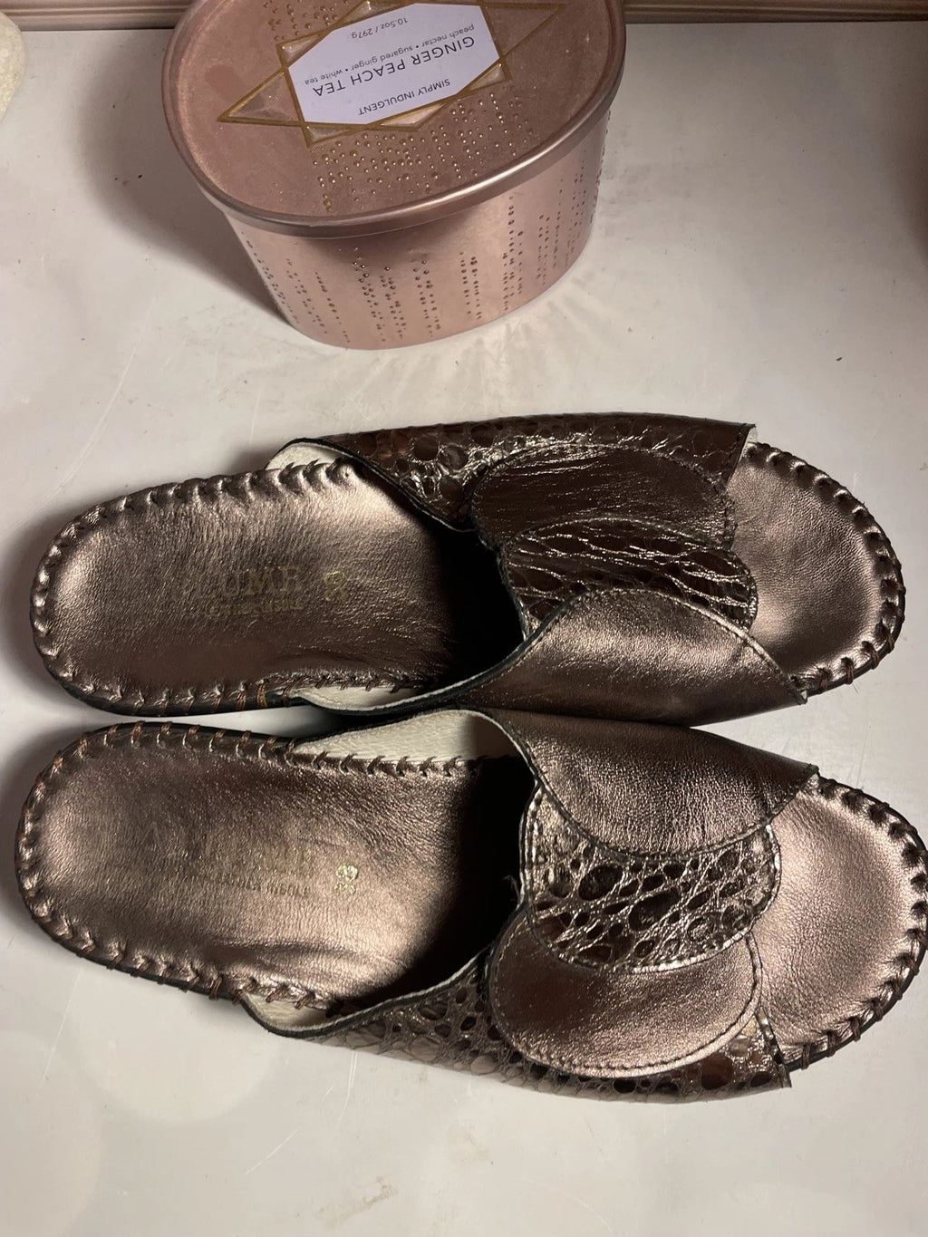 La Plume Women's Paola Sandal Leather Anatomical Footbed Women's SZ 38