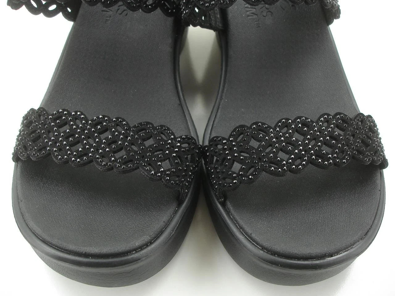 Women's 8 M Skechers Rumble On Sassy Dayz Sandals 119147 Black Wedge Heel Beaded