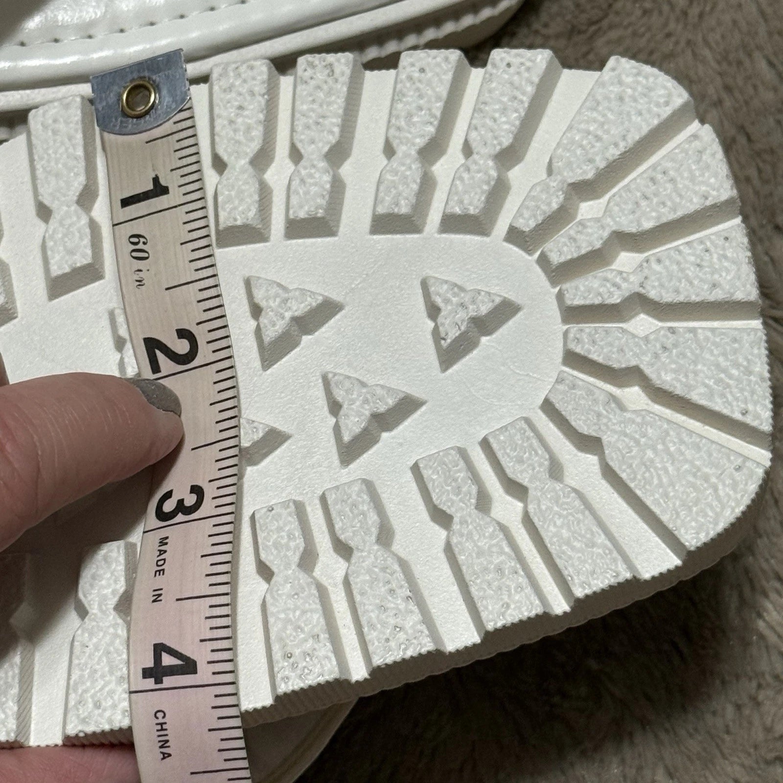 Sole Mates White SlipOnPlatform Wedge Flip Flop Thong Sandals Womens Sz 10- NEW