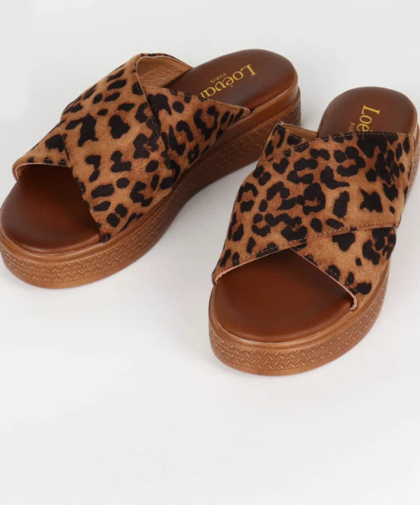 Women's Casual Suede Crossover Open Toe High Platform Mule Sandals / Sliders