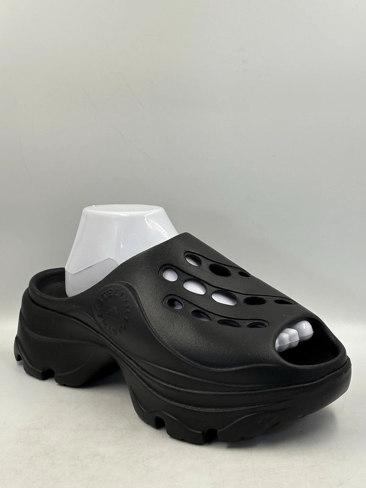 Adidas x Stella McCartney Clog Sandal / Triple Black / GW2050 EU 42 Read Sizing