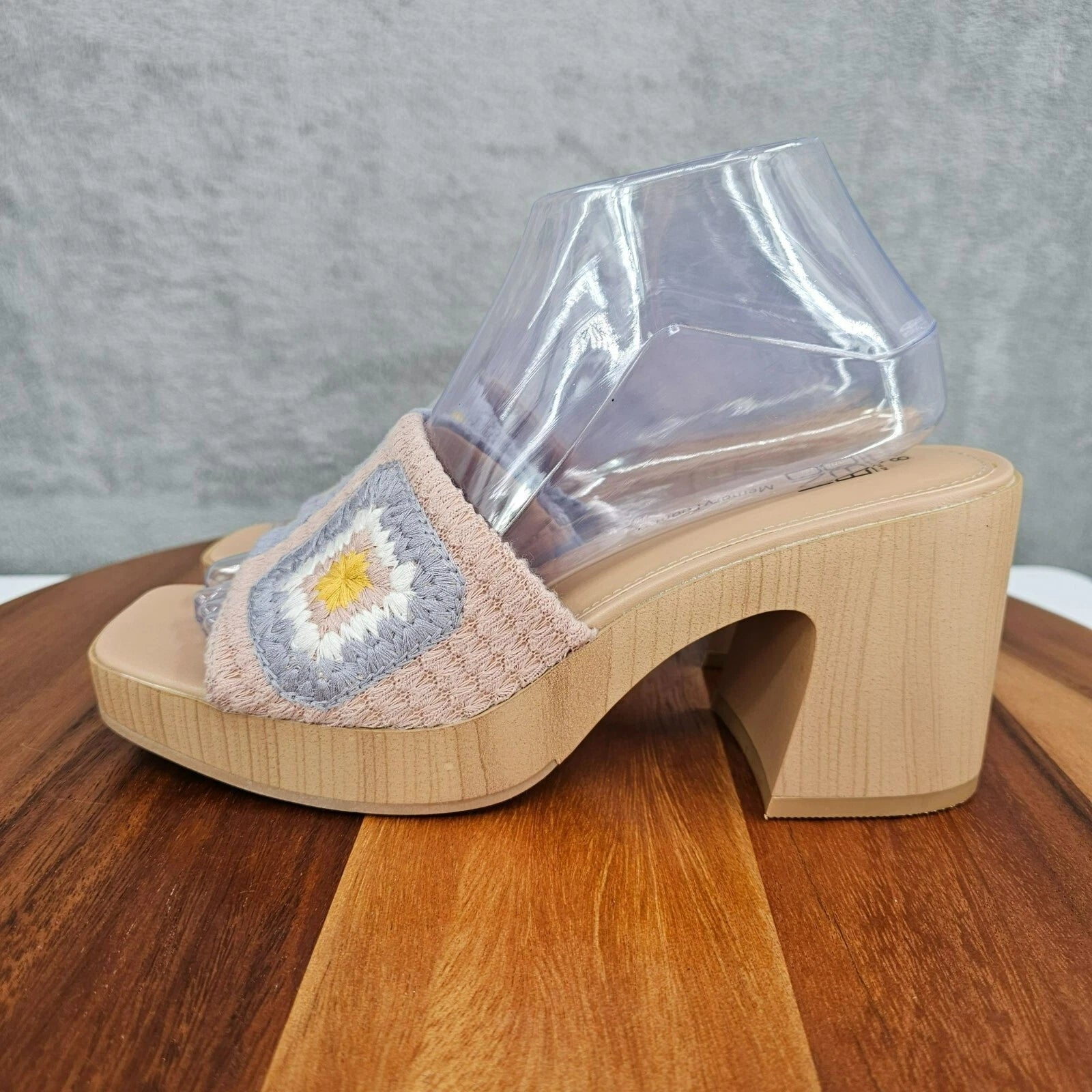 No Boundaries NOBO Crochet Mid Heel Sandals 8 Cottagecore Slide Colorful Square