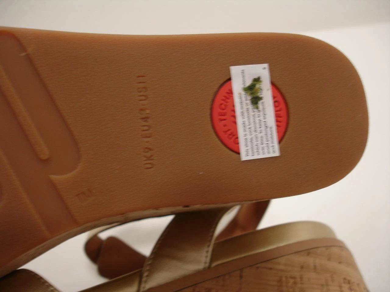 Womens 11 M FitFlop Eloise Platino Metallic Gold Cork-Wrap Leather Wedge Sandals