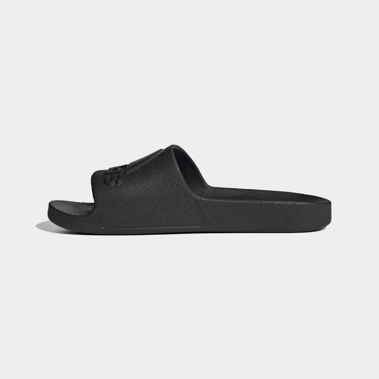 Adidas Unisex Adilette Aqua, Style# IF7371, Size 4 Men's, 5 Women's, Color Black