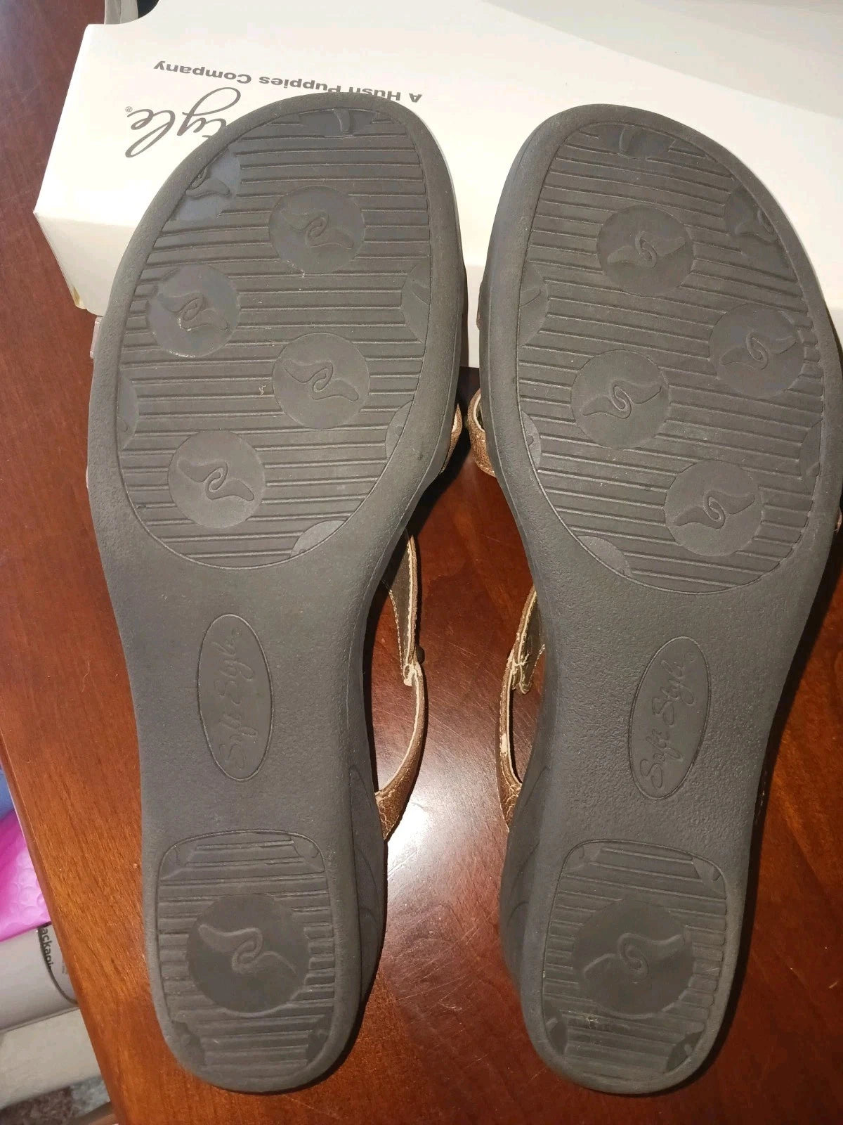 Soft Style Lt. Brown Slide Sandals With Metal Details 1" heel Sz 9.5 New In Box