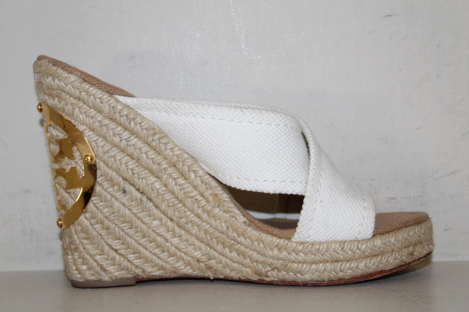 Tory Burch Wedge Kristen Sandal Wedge Heel Sz 8 M Gold Signature Logo White